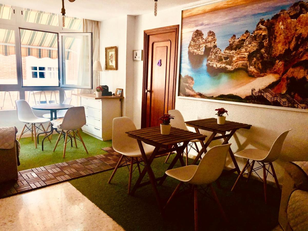 Low Cost Rooms Malaga River Екстер'єр фото