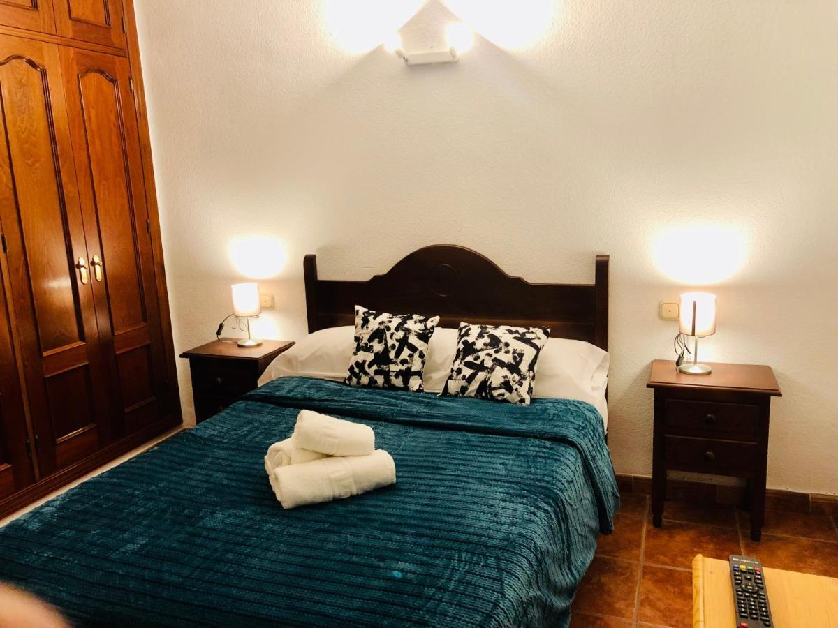 Low Cost Rooms Malaga River Екстер'єр фото