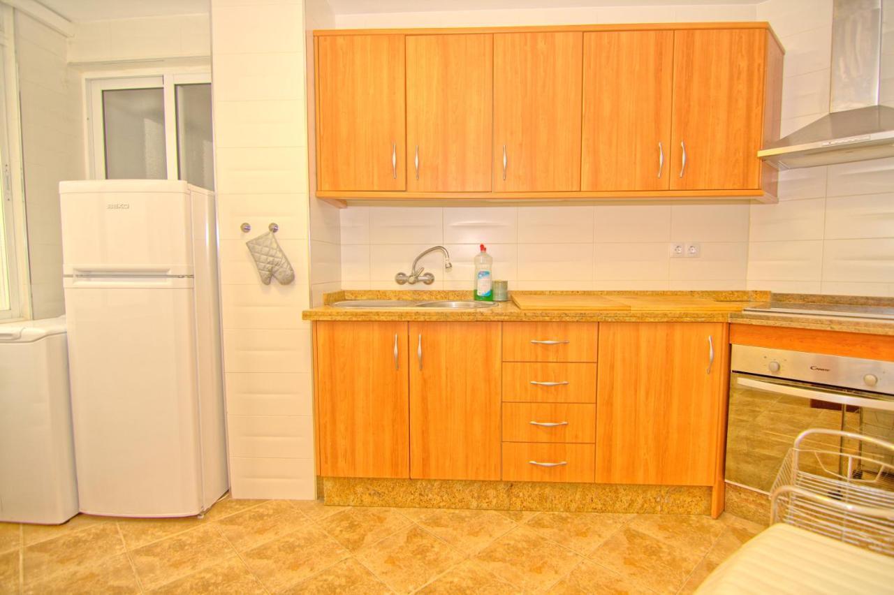 Low Cost Rooms Malaga River Екстер'єр фото